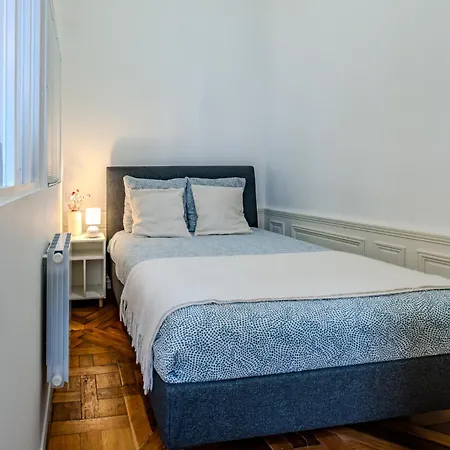 Luxueux A Notre-dame Apartment *